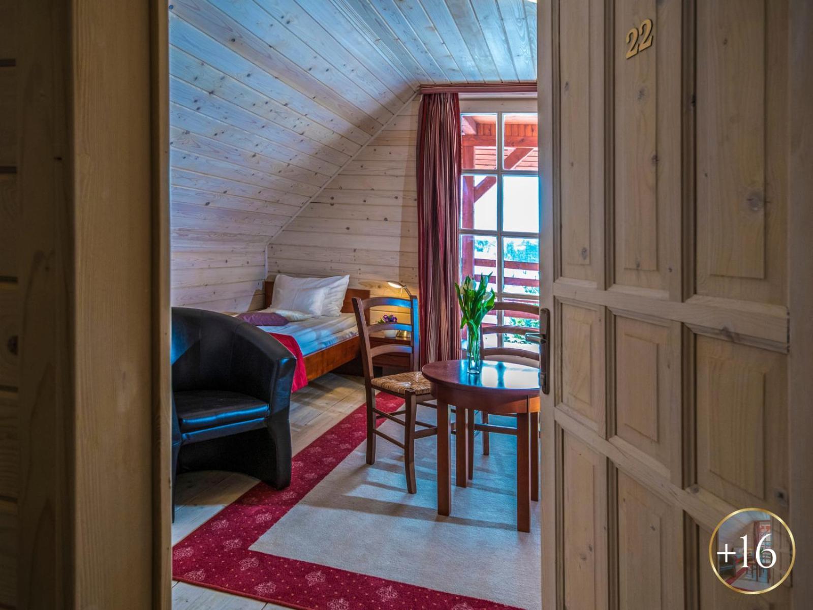 Szarvaskút Hotel Zirc Zewnętrze zdjęcie